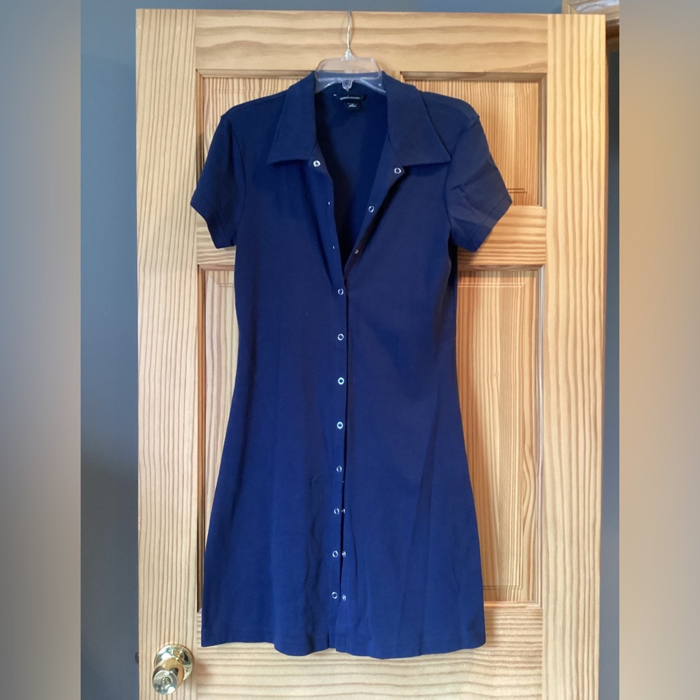 Moda international Victoria secrets snap front shirt dress. Size medium